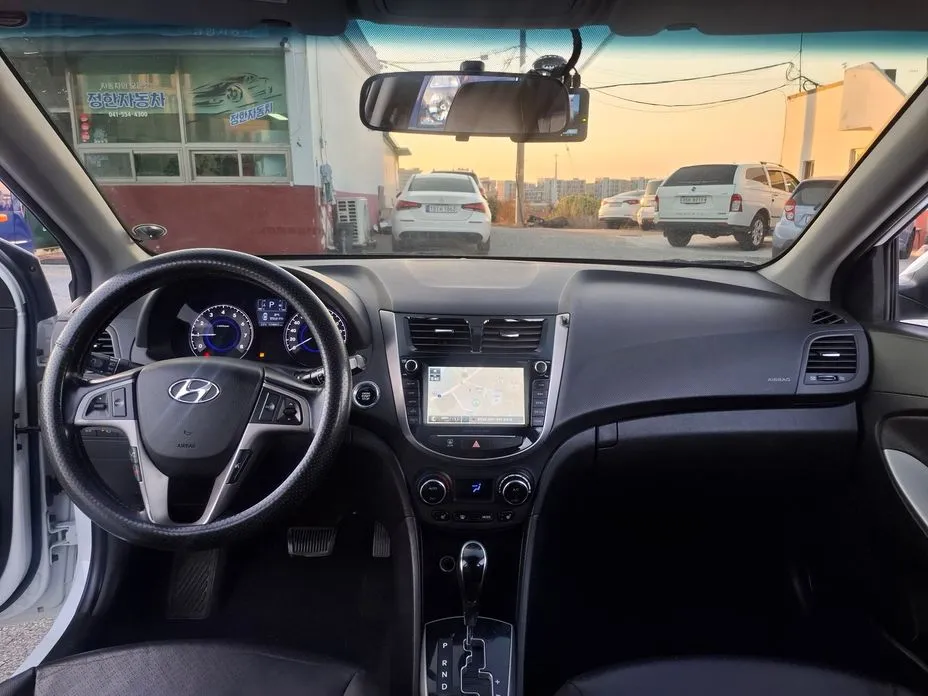 Hyundai Accent