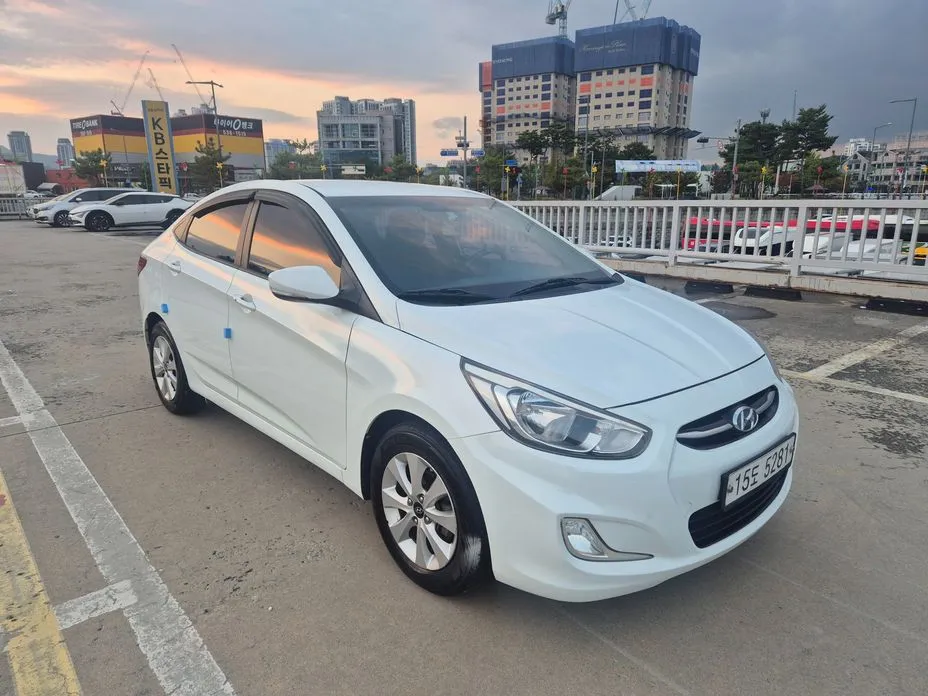 Hyundai Accent