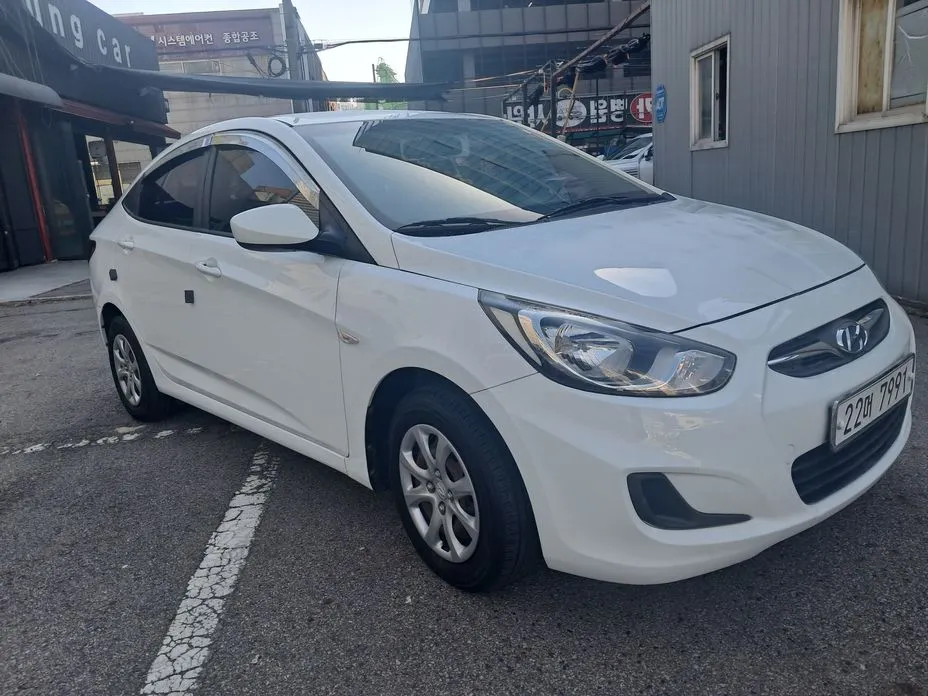 Hyundai Accent