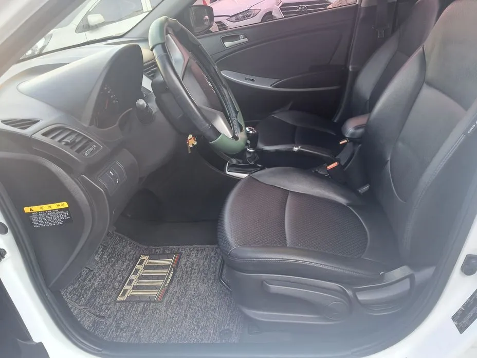 Hyundai Accent