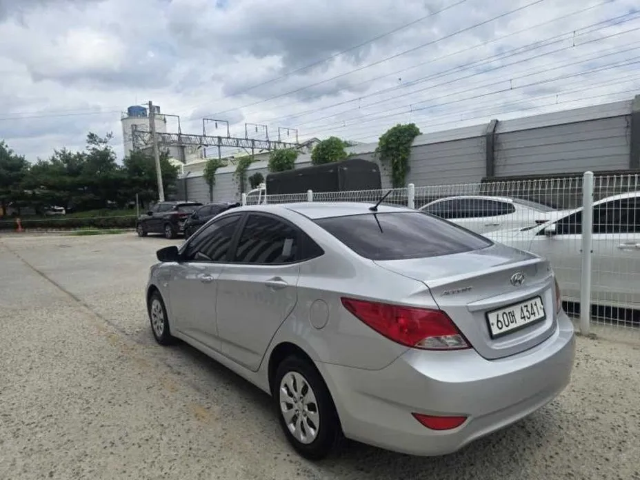 Hyundai Accent