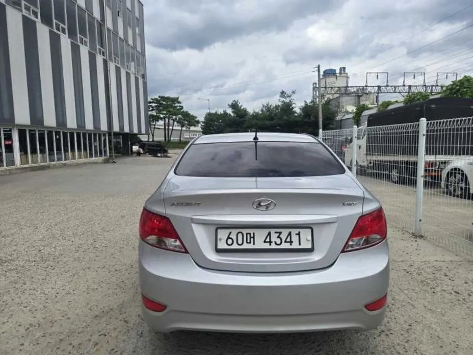 Hyundai Accent