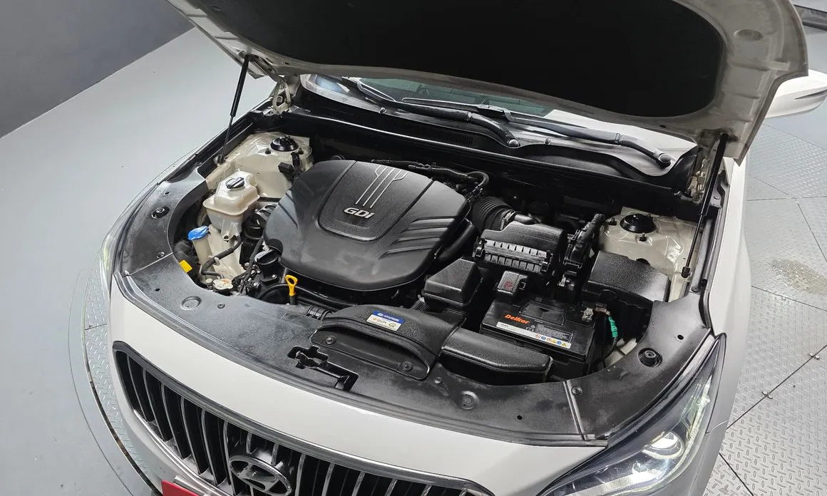 Hyundai Aslan