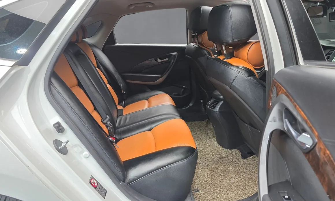 Hyundai Aslan