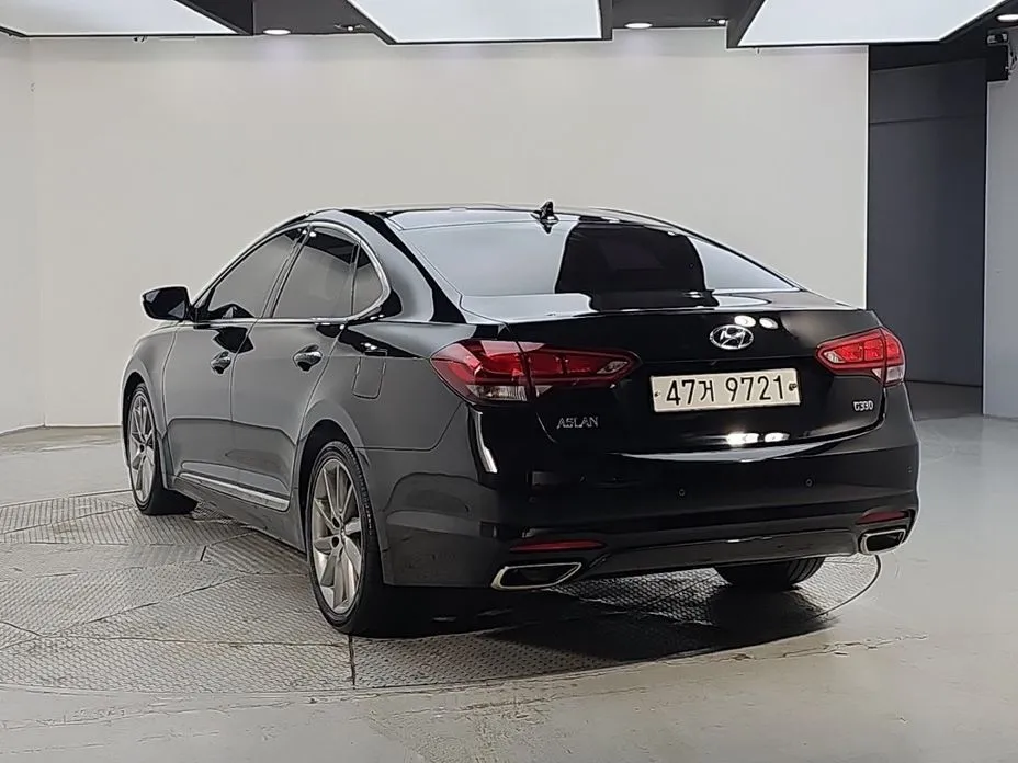 Hyundai Aslan
