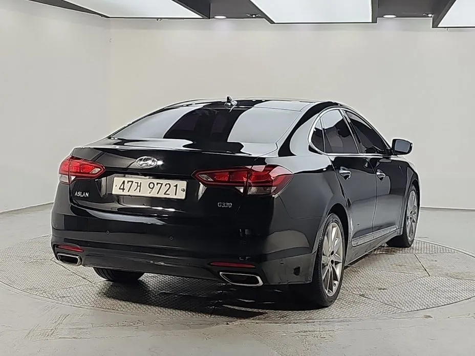 Hyundai Aslan