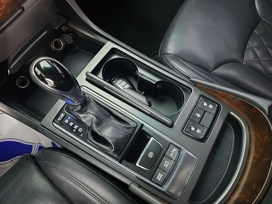Hyundai Aslan