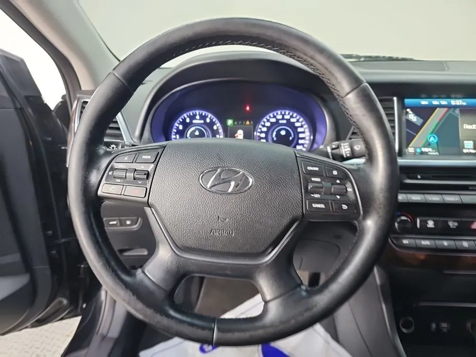Hyundai Aslan