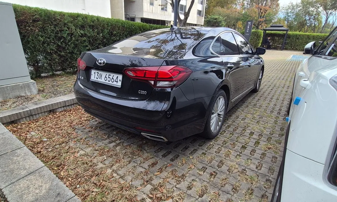 Hyundai Aslan