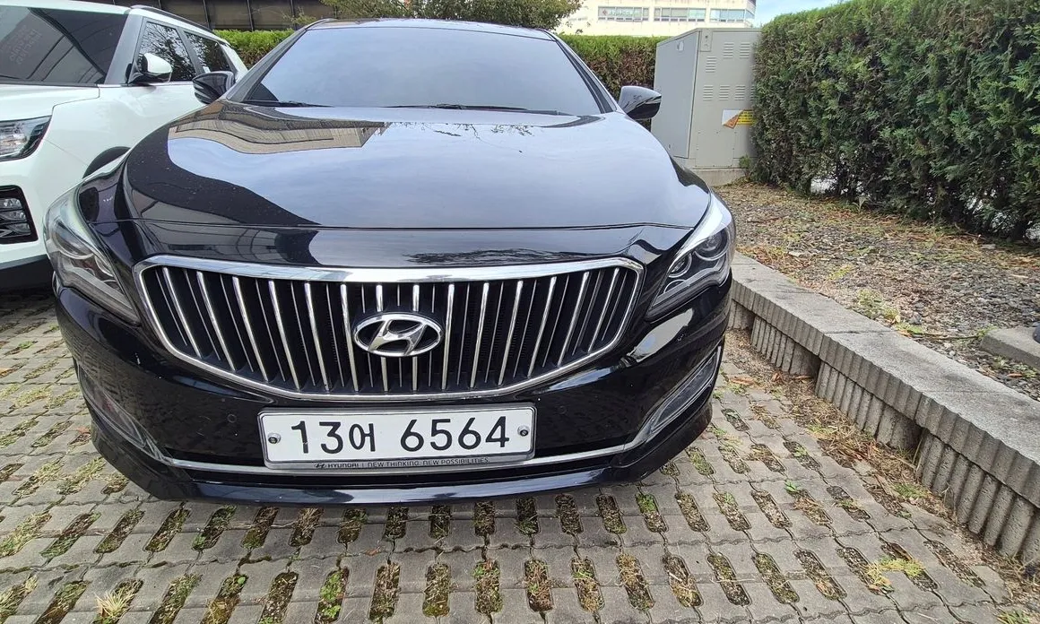 Hyundai Aslan