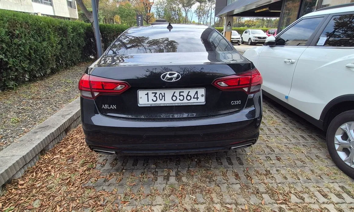Hyundai Aslan