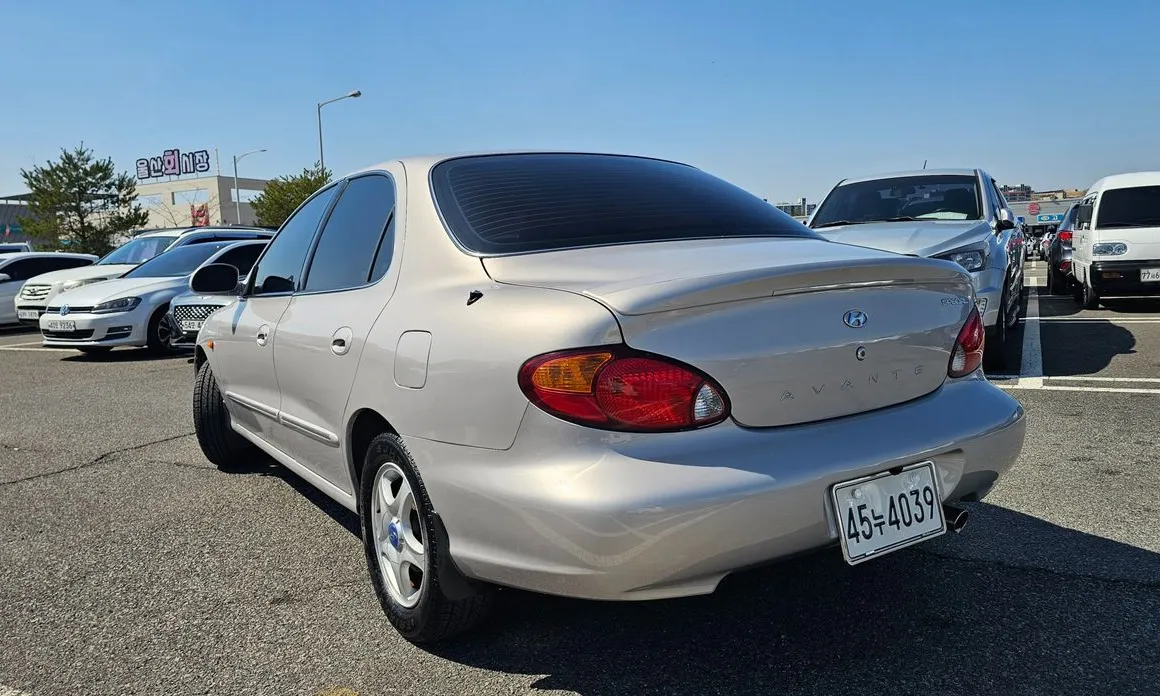 Hyundai AVANTE