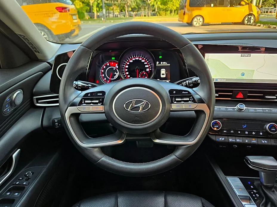 Hyundai AVANTE