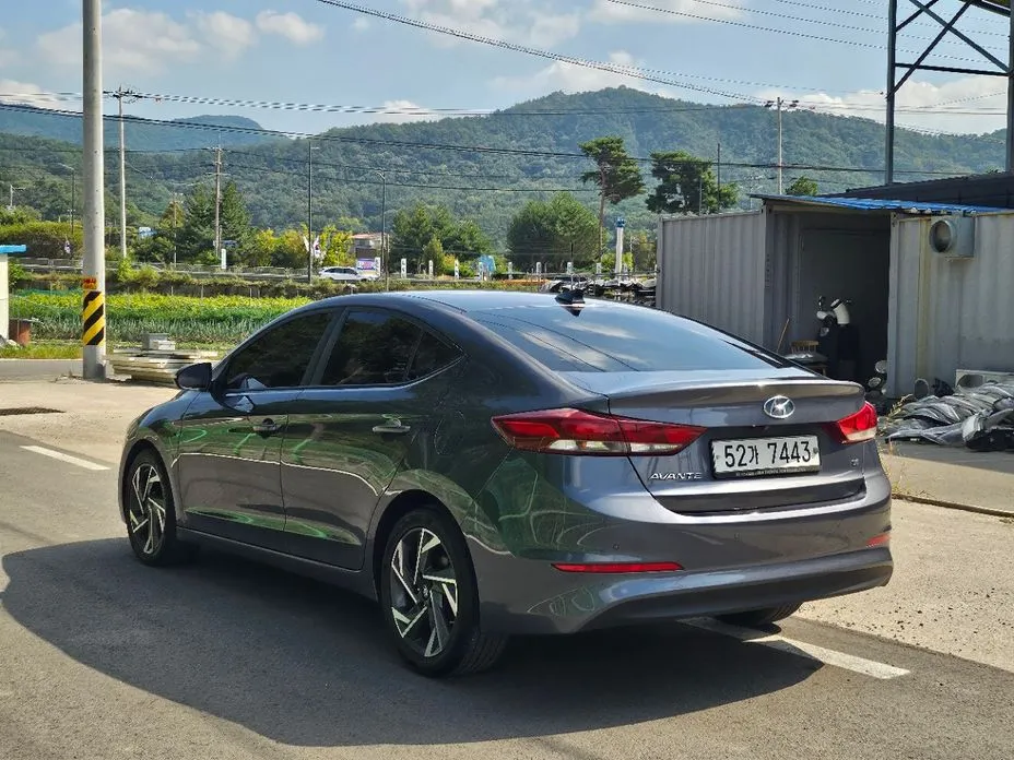 Hyundai AVANTE