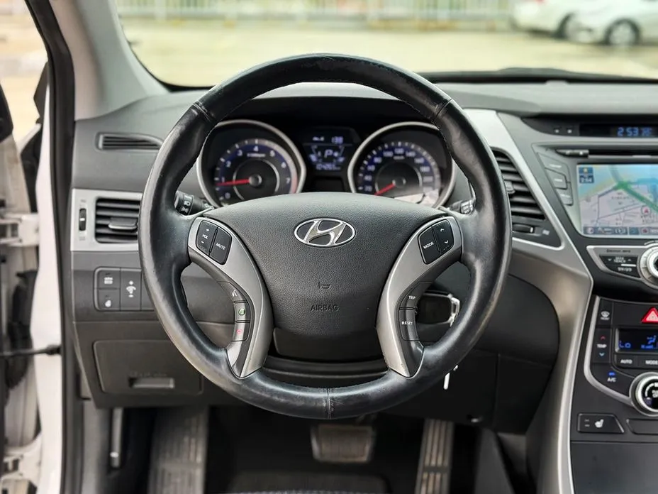 Hyundai AVANTE