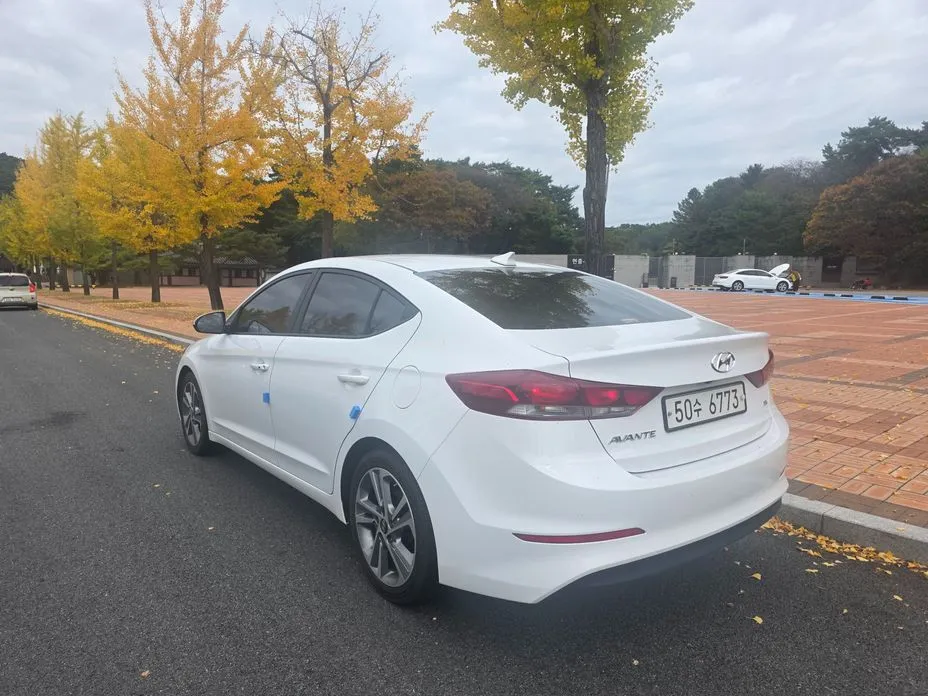 Hyundai AVANTE