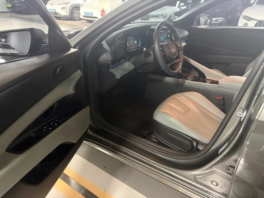 Hyundai AVANTE