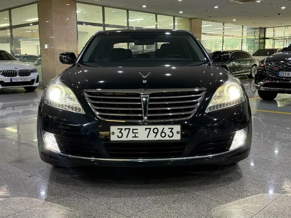 Hyundai Equus
