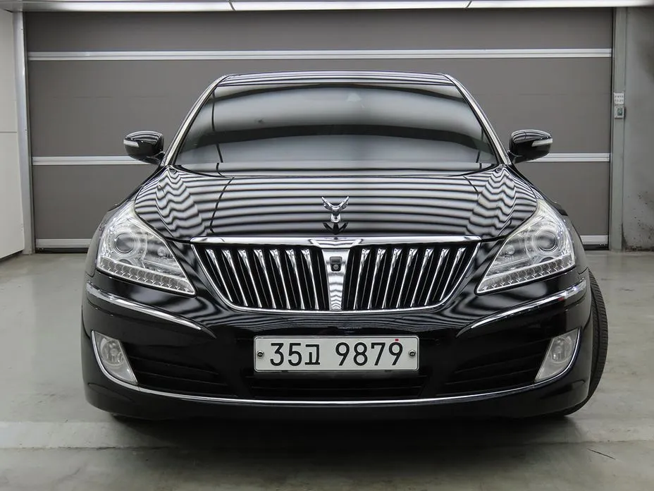 Hyundai Equus