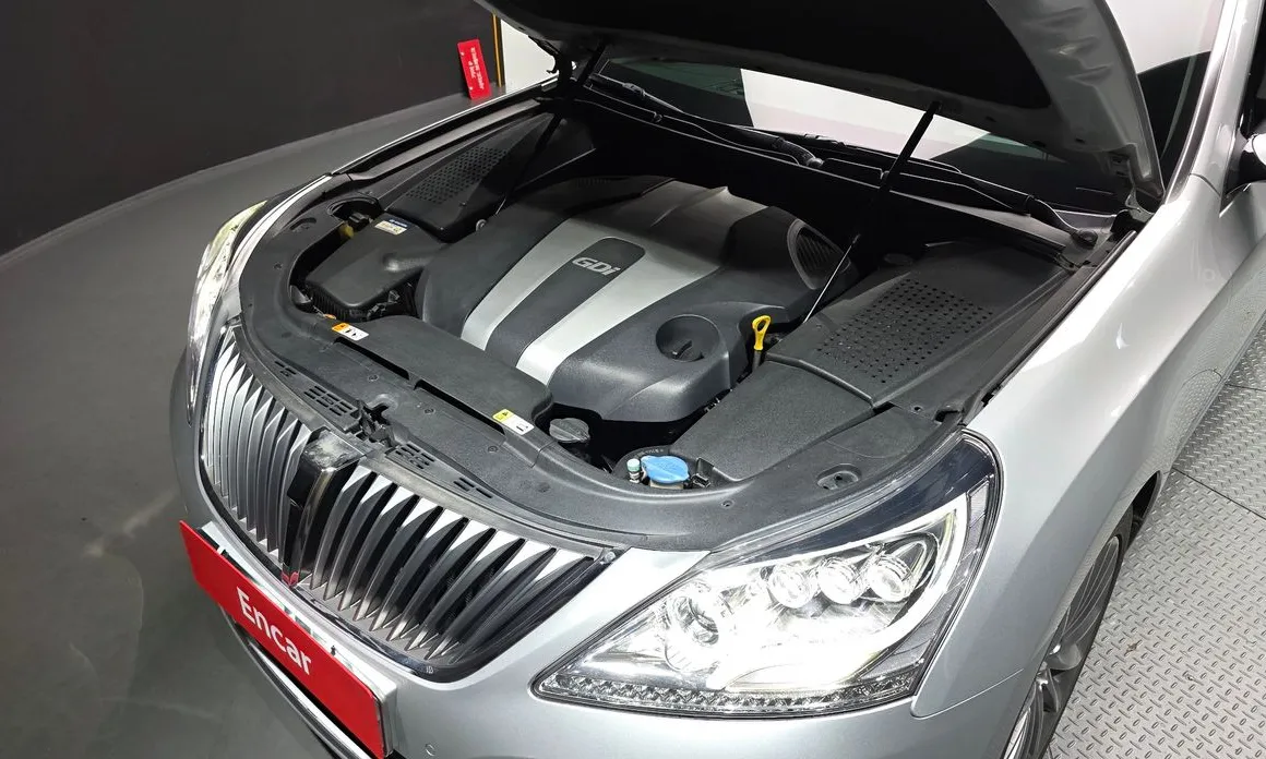 Hyundai Equus