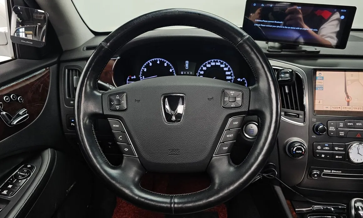 Hyundai Equus