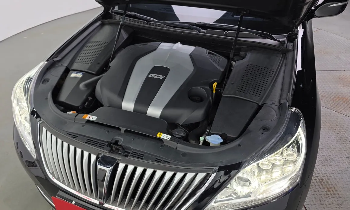 Hyundai Equus