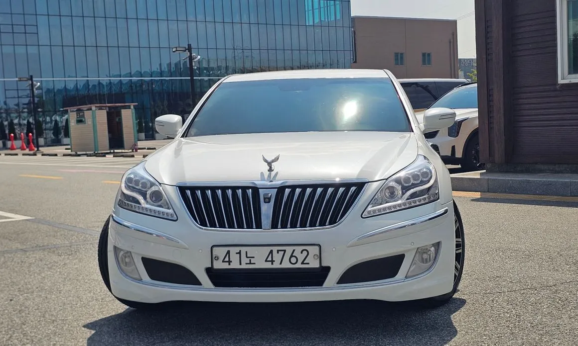Hyundai Equus