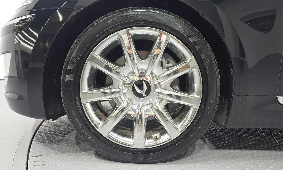 Hyundai Equus