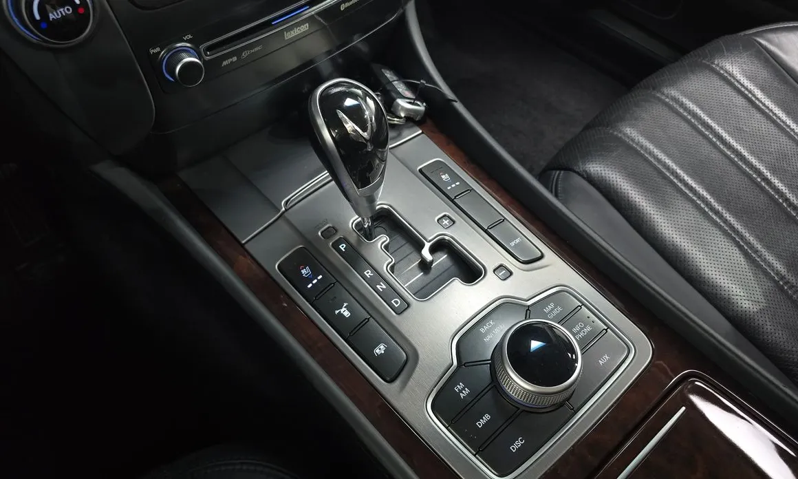 Hyundai Equus