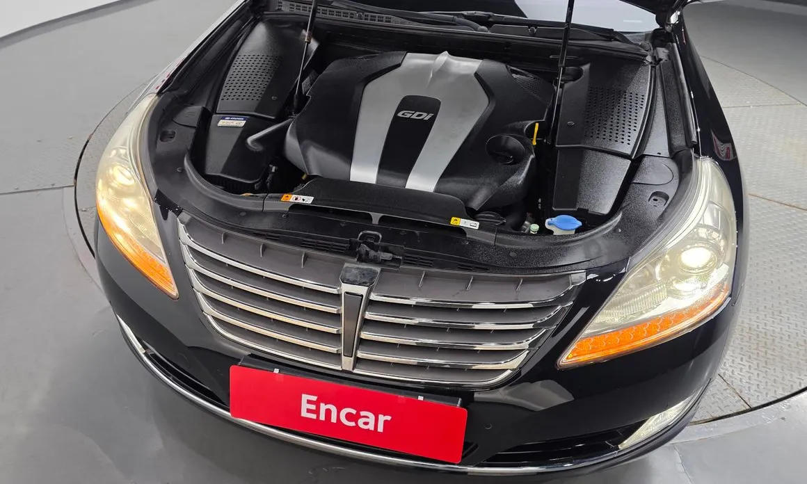 Hyundai Equus