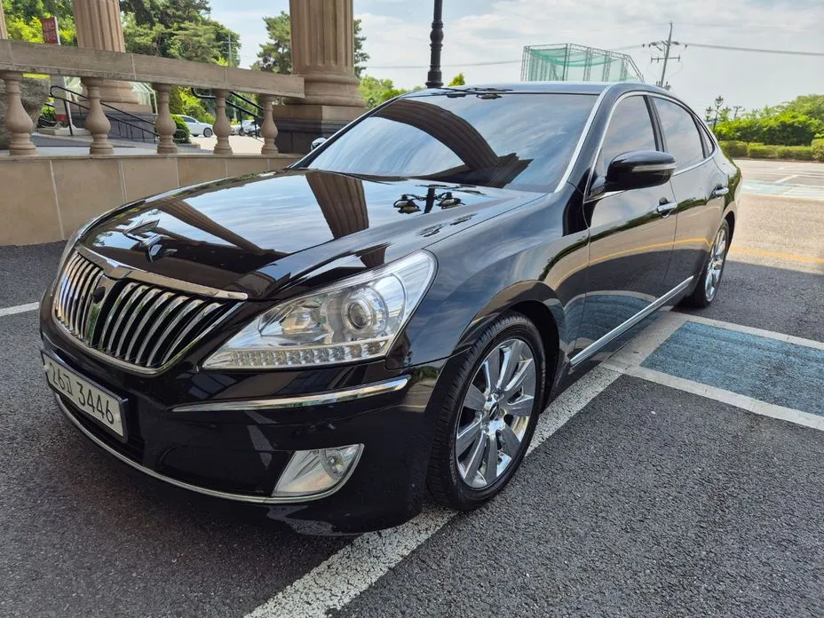 Hyundai Equus