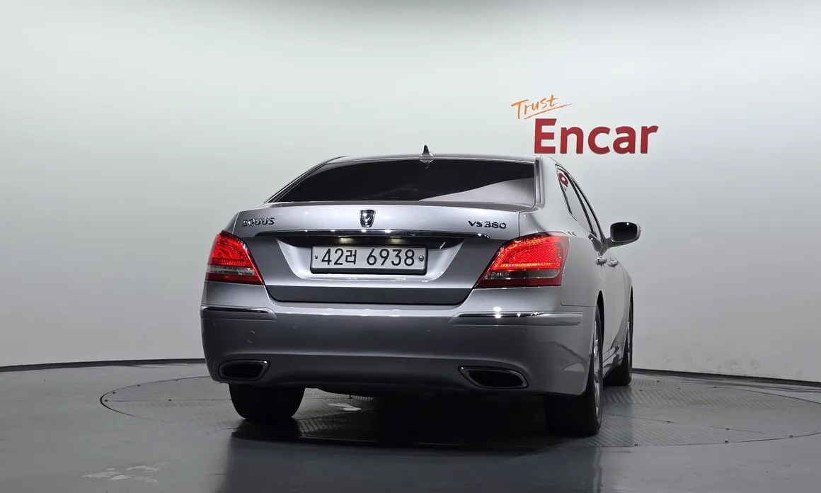 Hyundai Equus
