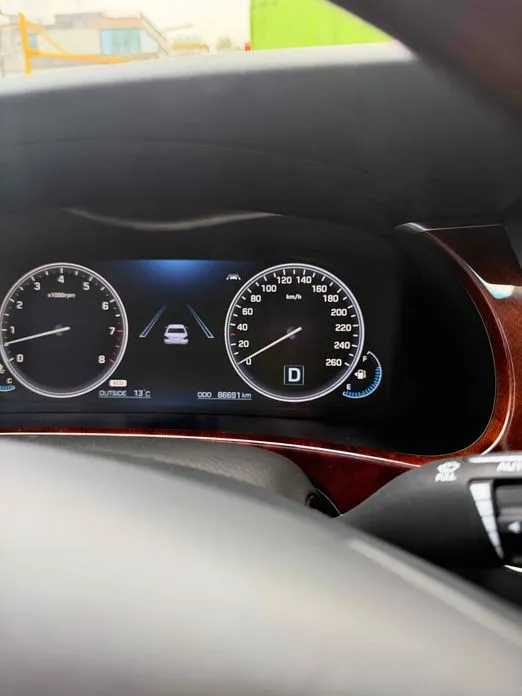 Hyundai Equus