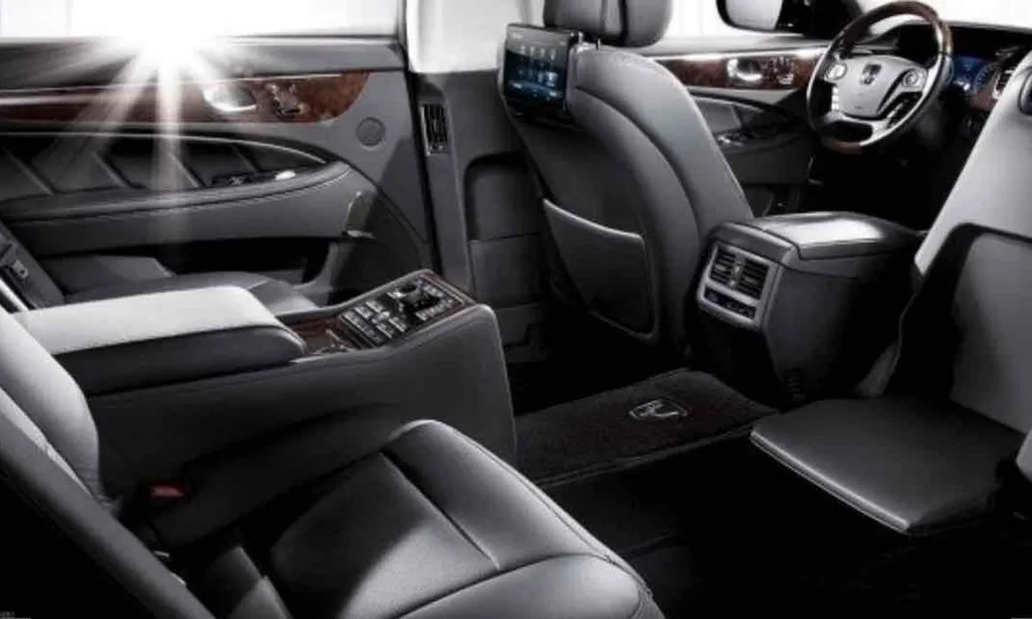 Hyundai Equus