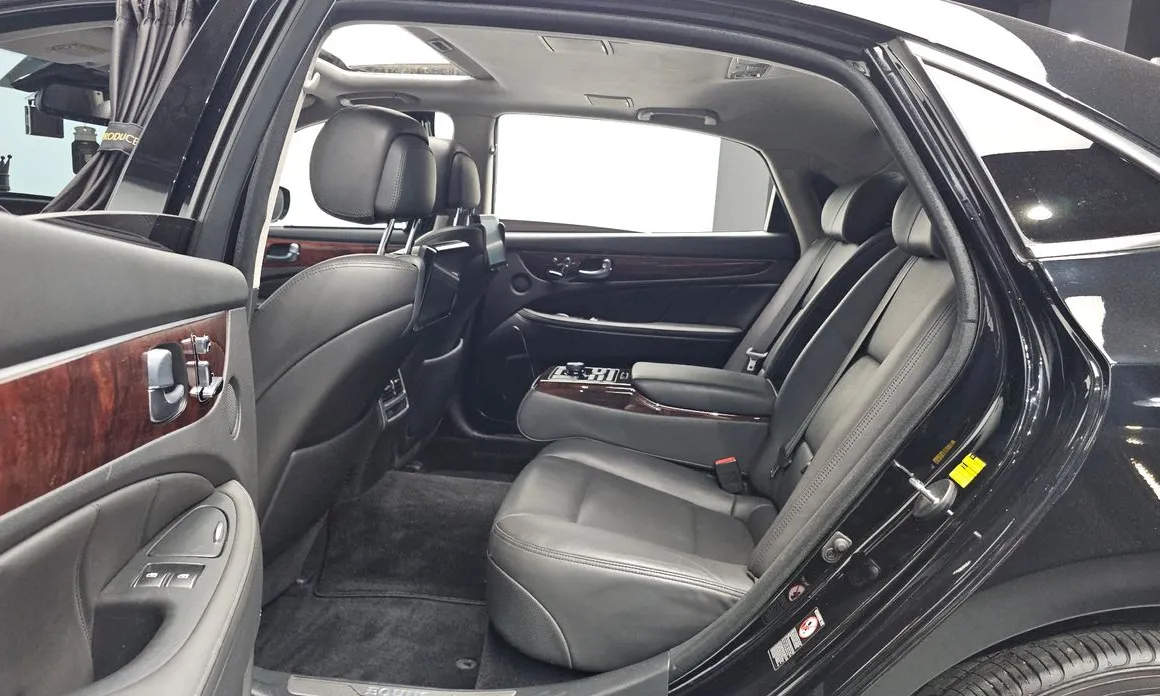 Hyundai Equus