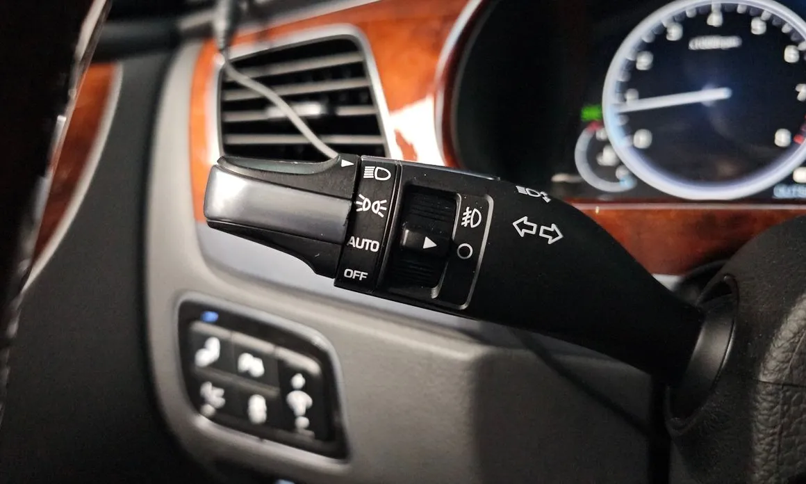 Hyundai Equus