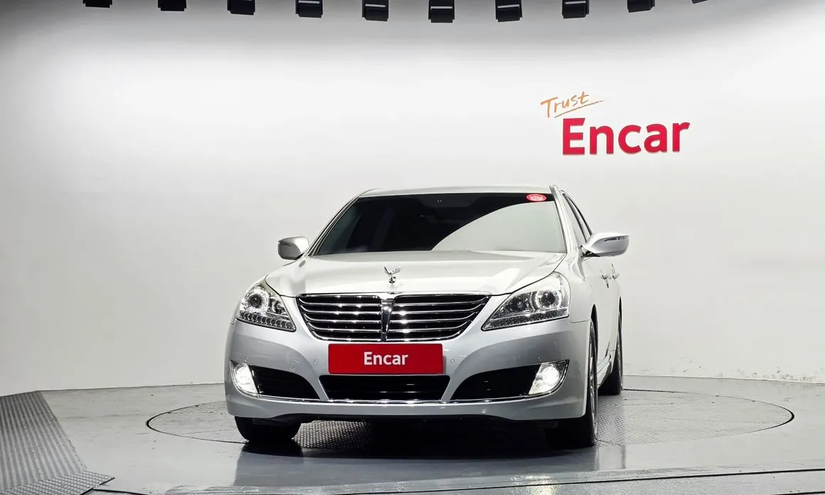Hyundai Equus