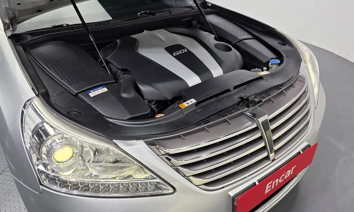 Hyundai Equus