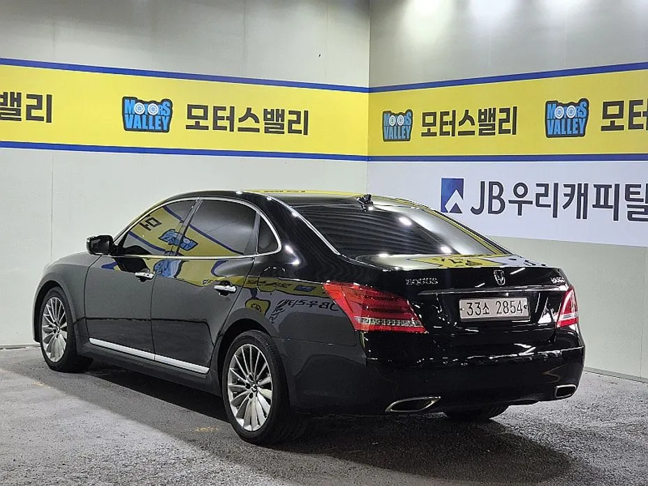 Hyundai Equus