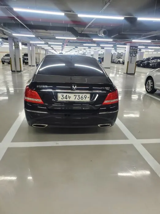 Hyundai Equus