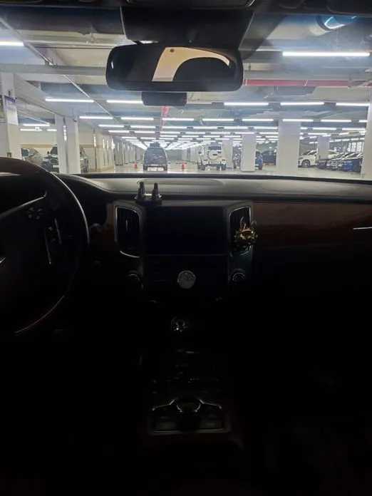 Hyundai Equus
