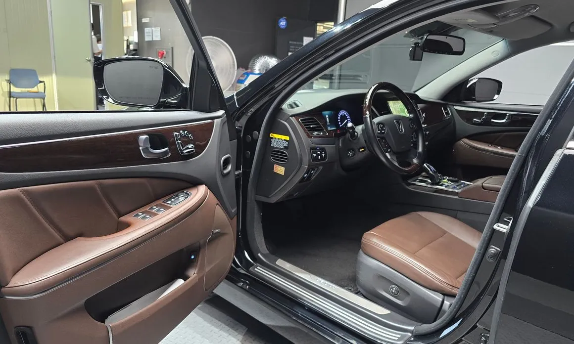 Hyundai Equus