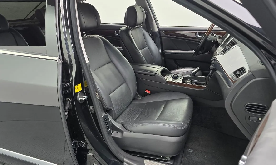 Hyundai Equus