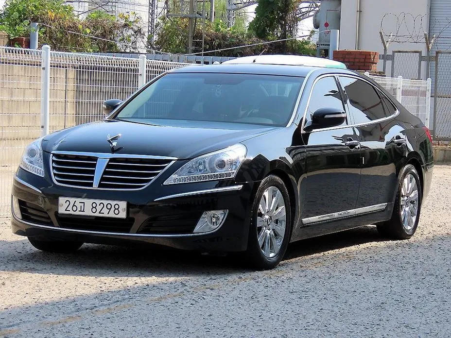 Hyundai Equus