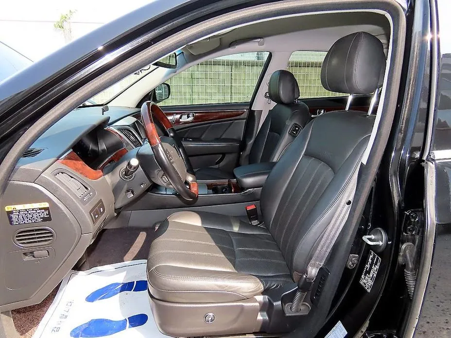 Hyundai Equus