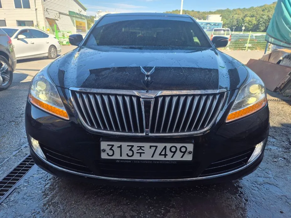 Hyundai Equus
