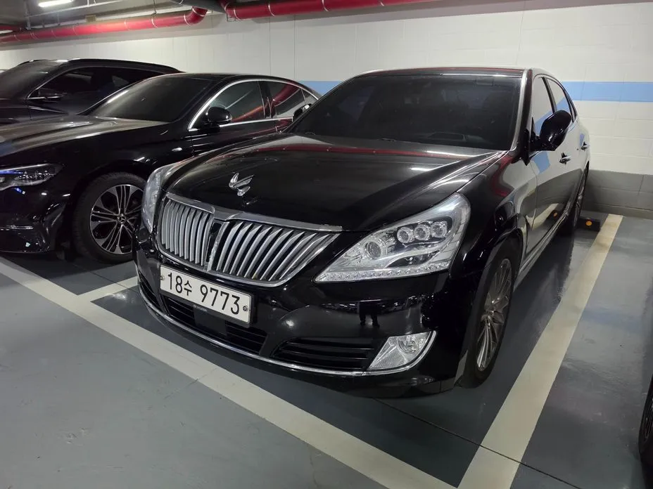 Hyundai Equus