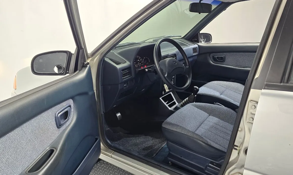 Hyundai Excel