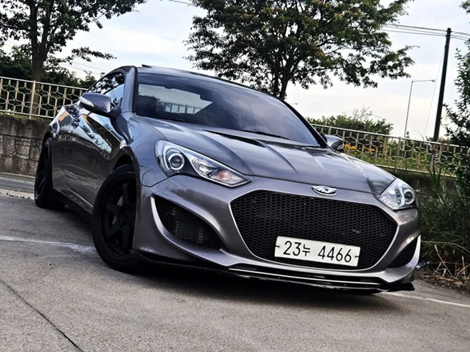 Hyundai Genesis