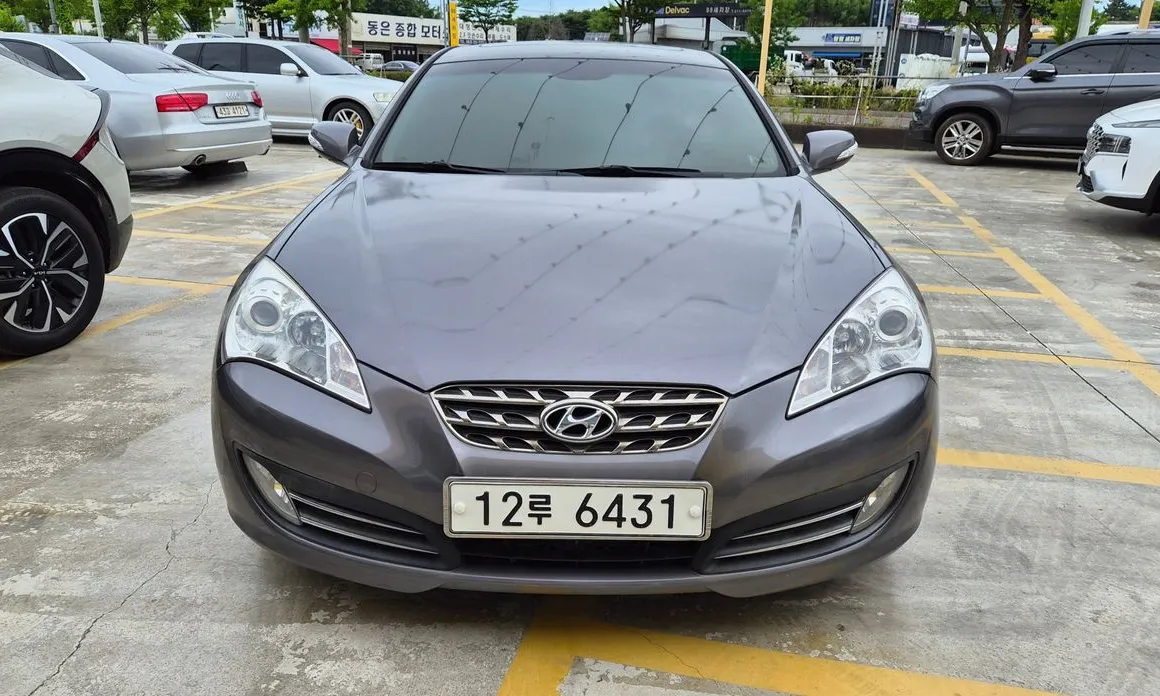 Hyundai Genesis